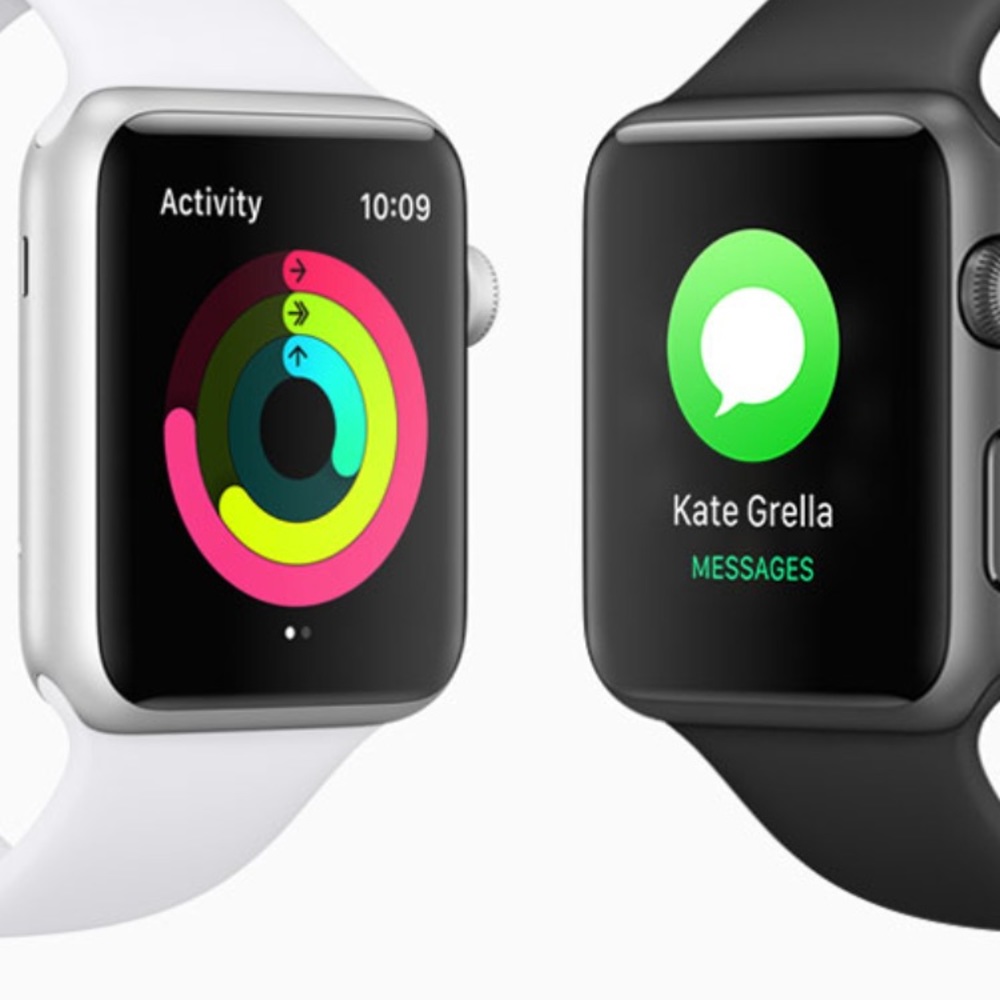 Iwatch / 🍏 WAtch first Gen with a gold Bracelet